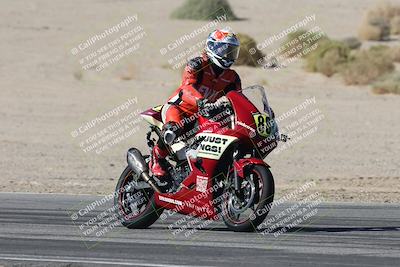 media/Oct-30-2025-Racers Edge (Thu) [[dabbdaf680]]/3-B Group/Session 2 (Bowl Exit)/